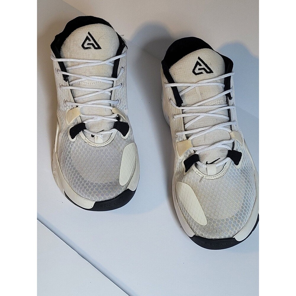 Nike Zoom Freak 1 Oreo Giannis Basketball Shoes Mens Size 7